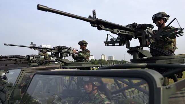 Ketua Komisi I Mahfudz Siddiq mengatakan, kebutuhan TNI tidak akan terpenuhi jika pemerintah hanya mengalokasikan dana dari Anggaran Pendapatan Belanja Negara.