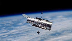 25 Tahun Sudah Teleskop Hubble Mengangkasa