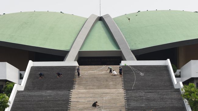 Peta Sikap Parpol di Senayan Soal RUU Pemilu-Pilkada 1 jam yang lalu - CNN Indonesia