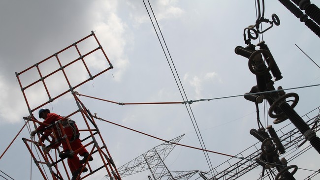 Direktur Bisnis Regional Sumatera PLN Amir Rosidin mengatakan, pemadaman yang terjadi di Sumatera kadang terjadi karena aliran listrik yang tidak merata.