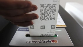 BI Larang Merchant Terima Pembayaran dengan Bitcoin Cs