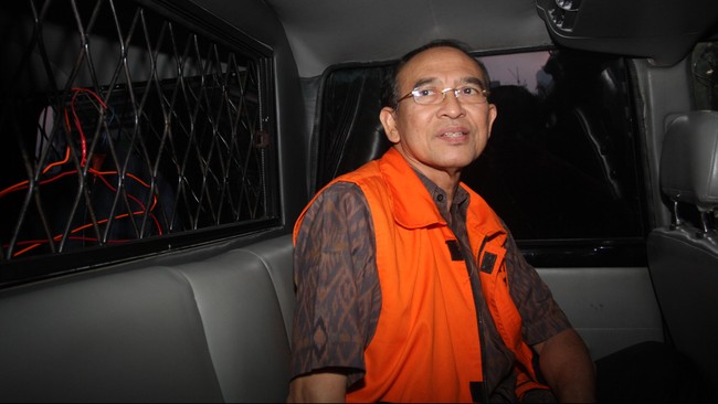 Dia melihat ini salah satu solusi bagi PPP yang tengah berkonflik untuk bisa ikut pilkada serentak.
