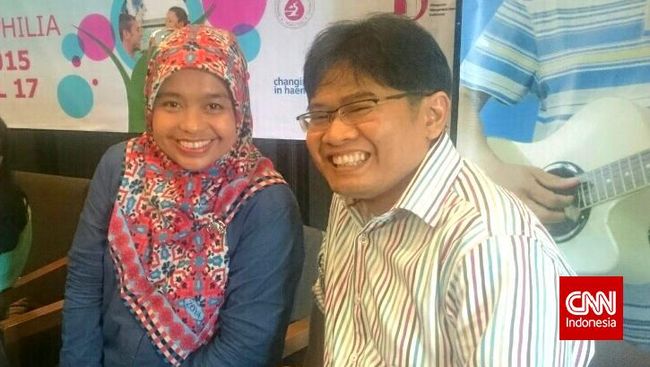 "Saya ke Puskesmas, saya udah jelaskan bahwa suami saya hemofilia ke dokter pas saya mau beli syringe, tapi kita disangka pemakai (narkoba)," kata Novi.