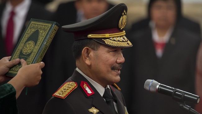 Sebagai salah satu konflik yang menyeruak saat kursi Polri-1 kosong, hubungan KPK dan Polri diprediksi menjadi tugas rumah terbesar untuk Badrodin.