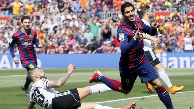 Dua gol Barcelona yang dicetak Luis Suarez dan Lionel Messi memastikan tiga poin bagi Barcelona, membuat posisi mereka semakin kokoh di puncak La Liga Spanyol.