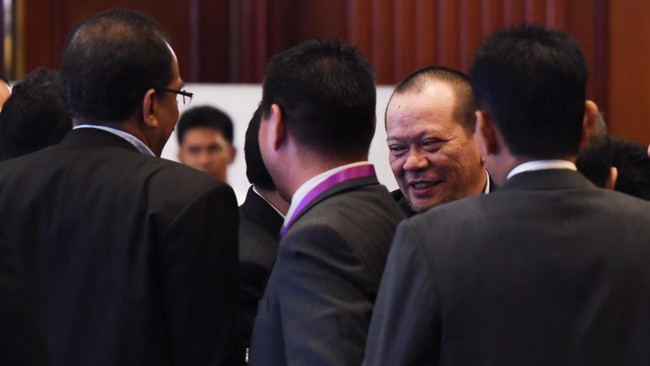 KLB PSSI telah menentukan unsur kepemimpinan PSSI hingga 2019, dan tak memedulikan pembekuan yang dijatuhkan Kementerian Pemuda dan Olahraga.