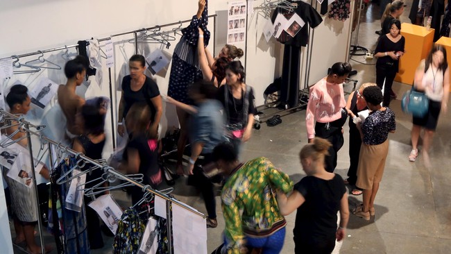 Bersolek Jelang Sao Paulo Fashion Week