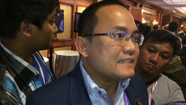 Dodi Reza Alex menganggap pemilihan Jakarta sebagai lokasi final Piala Presiden 2015 merupakan pilihan yang tepat bagi pendukung Sriwijaya FC.