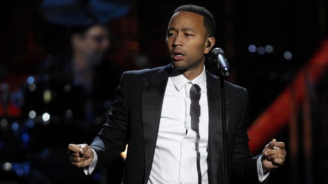 Isu sosial yang sensitif menjadi 'seksi' ketika dibawakan musisi-musisi papan atas seperti Lady Gaga atau John Legend.