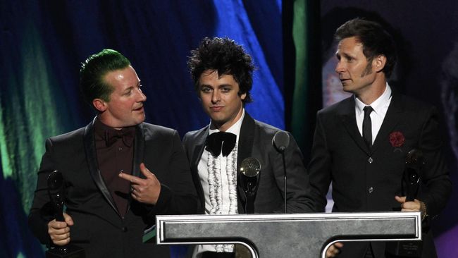 Green Day Raih Penghargaan 'Global Icons'