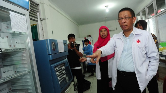 Gubernur Kalbar Sutarmidji akan membuka perusahaan daerah untuk menekan harga tes PCR ke titik paling rendah yang bisa dijangkau masyarakat luas.