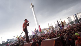 Konser 'Sore-sore' Slank Perangi Evolusi Narkoba