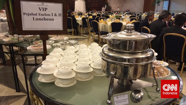 Peeringatan 60 Tahun KAA di Jakarta dihadiri oleh delegasi dari pulugan negara. Untuk semua peserta, JCC siapkan 7.000 porsi makanan per hari.