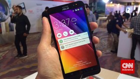 Ponsel <i>Made in</i> Indonesia Asus Tunggu Aba-aba