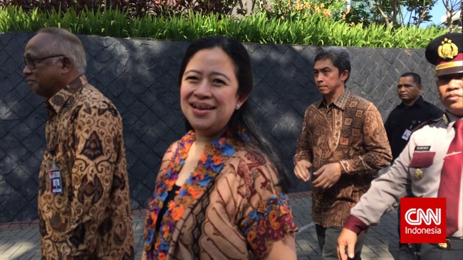 Dalam celotehannya, Puan menyebut Jokowi tak menghadiri undangan buka puasa bersama dikarenakan rumahnya yang kecil.