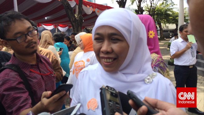 Menteri Sosial Khofifah Indar Parawansa menilai, kejahatan prostitusi merupakan kumpulan masalah dari mulai perdagangan manusia hingga eksploitasi seksual.