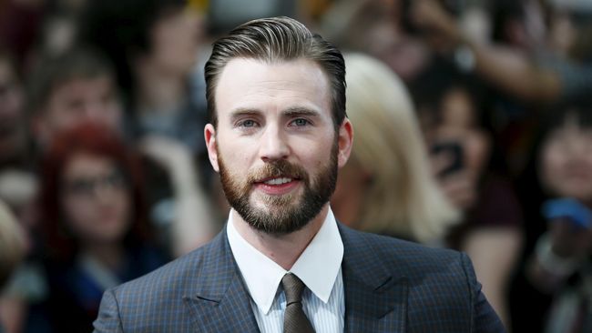 Sang Kapten Bocorkan Cerita 'Captain America 3' Captain America dan Falcon sendiri yang menuturkan, film mereka akan terasa seperti pertarungan antarsaudara dalam satu keluarga.