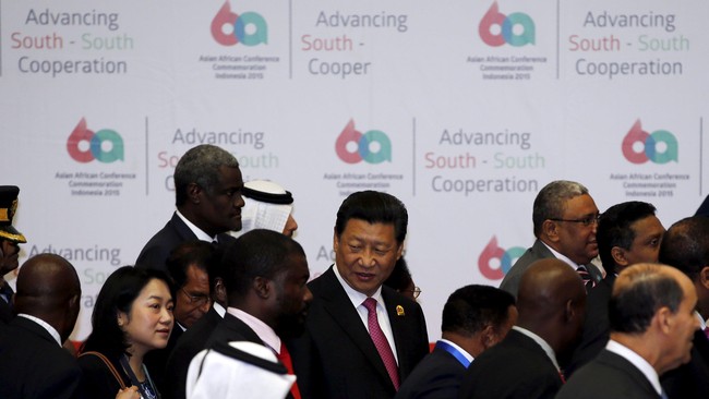 Robert Mugabe, Presiden Zimbabwe dan Ketua Uni Afrika, mengatakan bahwa negara-negara Asia sudah jauh lenbih berkembang dari Afrika sejak mencapai kemerdekaan.