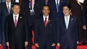 Xi Jinping dan Shinzo Abe Adakan Pertemuan Bilateral di KAA
