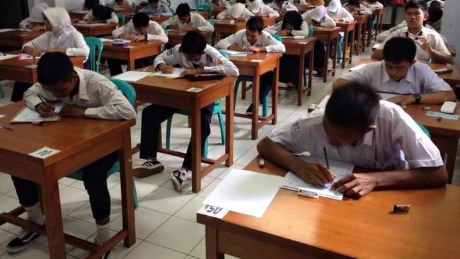Ada banyak asumsi soal 'kedekatan' SMU Taruna Nusantara dengan kekerasan. Lalu bagaimana sebenarnya kehidupan para siswa di sekolah di Magelang itu?