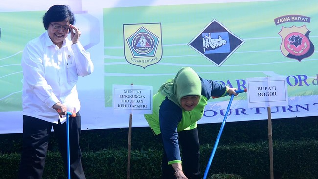 Kebun sawit 47 ribu hektare yang seharusnya telah dieksekusi kejaksaan itu hingga kini masih beroperasi dikelola perusahaan milik DL Sitorus.
