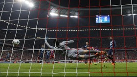 Kalahkan Porto 6-1, Munich Melaju ke Semifinal