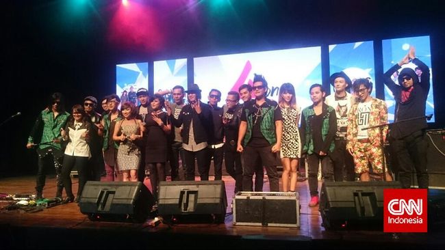 Utopia, D'Cinnamons, Nineball, dan J-Rocks menggelar mini konser 4 on Stage, sekaligus berbagi kejutan, dari lagu baru sampai personel baru.