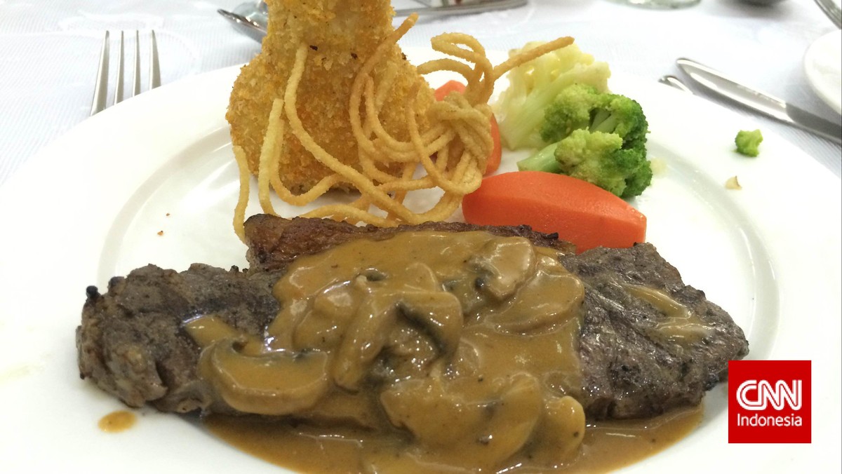 Makan Siang Sarat Budaya Delegasi KAA di Istana Bogor