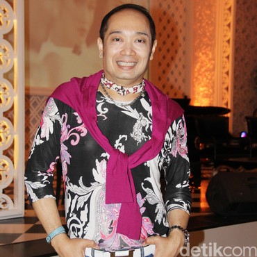 Dapat Bisikan lewat Mimpi, Adjie Notonegoro Mantap Pindah Agama
