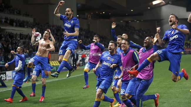 Juventus lolos ke semifinal Liga Champions dengan permainan ciri khas klub Italia. Bermain buruk, tapi solid dan efisien saat menyingkirkan AS Monaco.