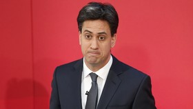 Wikipedia Diretas, Laman Cameron Diganti Wajah Ed Miliband
