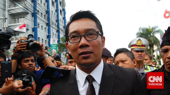 Ridwan Kamil dinilai perlu mendudukkan perkara secara klir demi memastikan kebebasan ekspresi di Bandung dapat berjalan dengan baik.