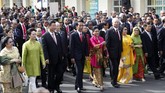 Napak Tilas Tandai Penutupan Peringatan 60 Tahun KAA Rangkaian penutupan Konferensi Asia Afrika dimulai dengan napak tilas para pemimpin negara dan diakhiri dengan penandatanganan Pesan Bandung.