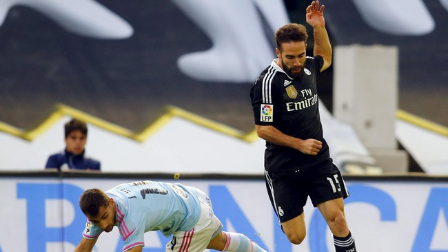 Tempo tinggi mewarnai duel Celta Vigo melawan Real Madrid di Estadio de Balaidos. Babak pertama berakhir dengan keunggulan 3-2 bagi Real Madrid.