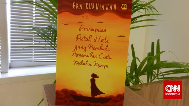 Buku baru Eka Kurniawan berjudul Perempuan Patah Hati yang Kembali Menemukan Cinta Melalui Mimpi, merupakan kumpulan cerita pendeknya sejak 2007.