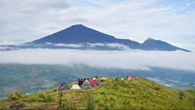 Bukit Pergasingan, Spot Menatap Rinjani Minim Pendakian