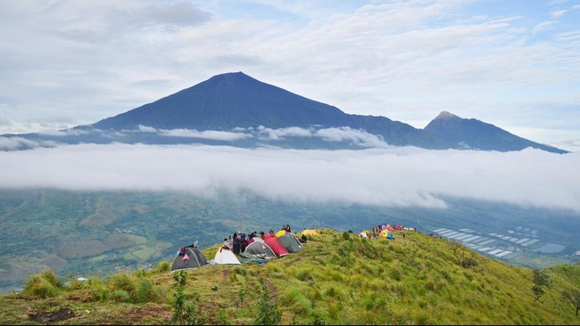 Warga Malaysia korban Gempa Lombok, Siti Nur Iesmawida Ismail, berhasil mencapai puncak Gunung Rinjani sebelum meninggal.