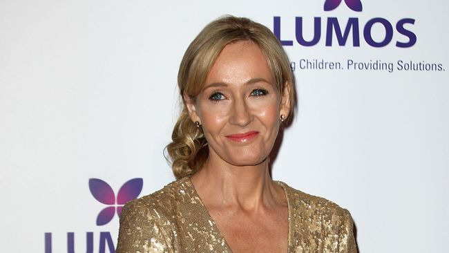Menjawab sapaan penggemarnya, Rowling mengatakan dia tak akan diundang ke pesta ulang tahun Malfoy jika diadakan sekalipun.