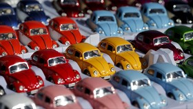 Yordania Punya Hotel di Dalam Mobil VW Tua