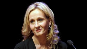 J.K. Rowling Kecewa soal Nama Bayi William-Kate