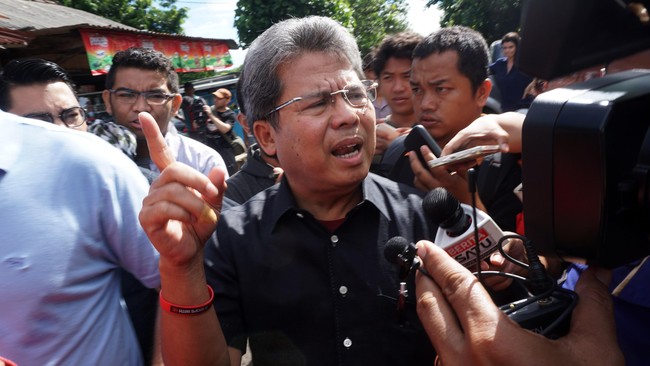 Todung diperiksa KPK sebagai saksi untuk tersangka mantan Ketua Badan Penyehatan Perbankan Nasional (BPPN) Syafruddin Arsyad Temenggung.