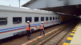 KA Sancaka Tabrak Truk Pengangkut Mobil di Mojokerto