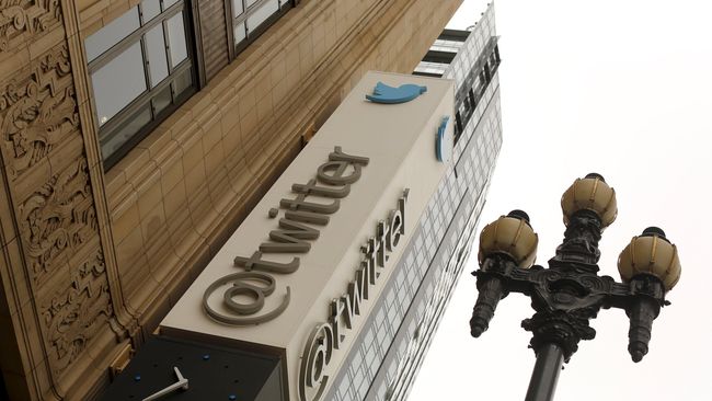 Kantor pusat Twitter yang sekarang diketahui berada dalam sebuah gedung di jantung kota San Francisco, California, Amerika Serikat.
