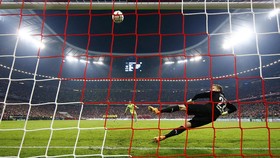 Drama Adu Penalti, Dortmund Singkirkan Munich