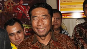 Terima SMS Mesum, Lulung: Takut Dosa dan Ingat Istri