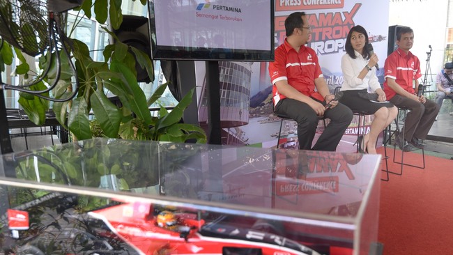 Penghematan dilakukan dengan meningkatkan efisiensi di beberapa lini bisnis perseroan mulai dari hulu, pengolahan hingga jual-beli minyak di sektor hilir.