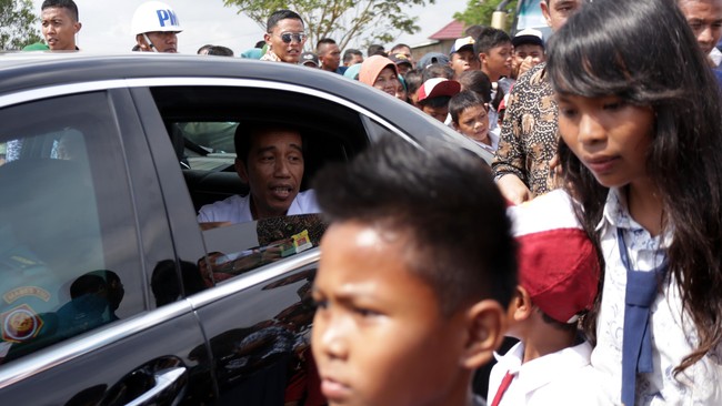 Para tenaga kesehatan ini akan melayani warga di kabupaten tertinggal, perbatasan dan kepulauan terluar di 44 wilayah nusantara.