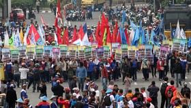 Aksi Buruh akan Diisi dengan Salat Jumat Bersama di Monas