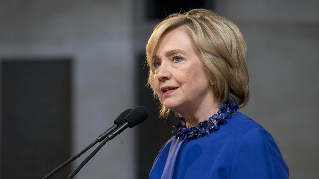 Ketua DPR AS dari Partai Republik menantang Hillary Clinton untuk menyatakan dukungan terhadap RUU perdagangan yang diajukan Gedung Putih ke Kongres.