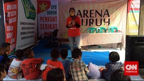 Jumisih Berpacu di Antara Ancaman PHK Buruh dan Corona